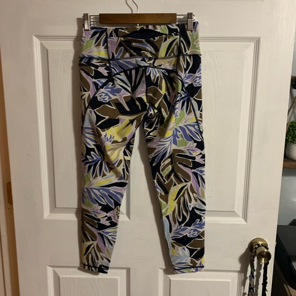 Sweaty Betty Medium Power leggings 7/8 length - Picture 4 of 6
